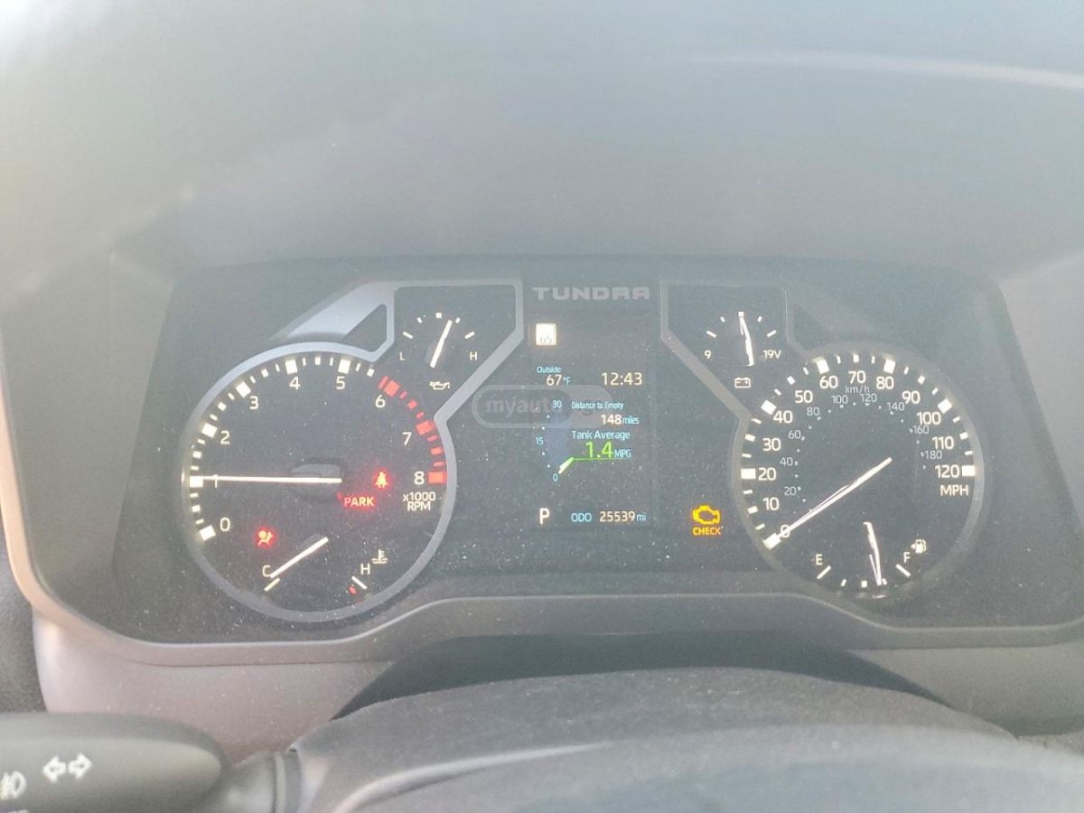 Toyota SR5 4x4 Double Cab 6.5 ft. box — миниатюра 9