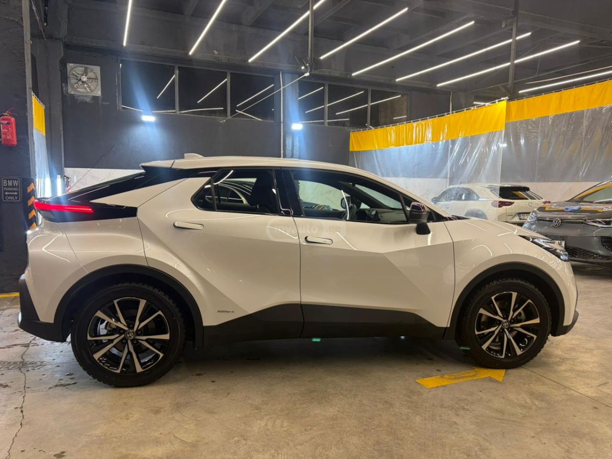 Toyota CHR - фото 5