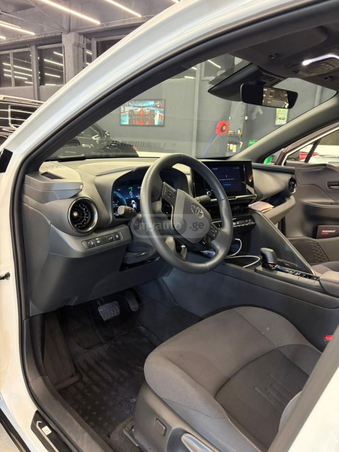 Toyota CHR - фото 7