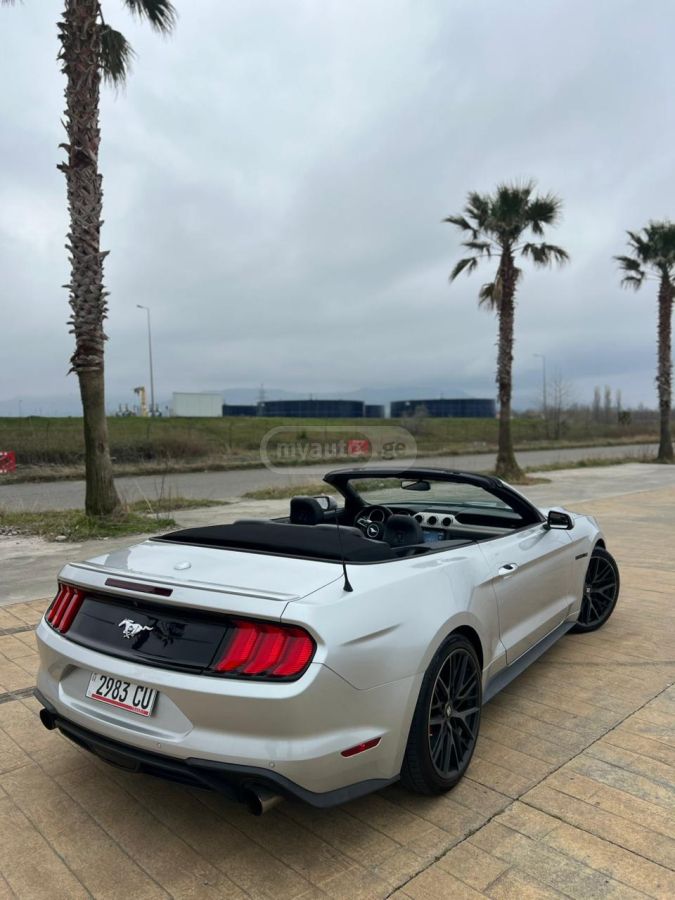 Ford Mustang - фото 2
