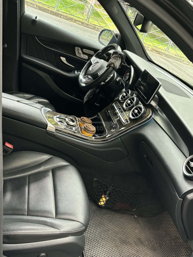 Mercedes-Benz GLC 300 - фото 5