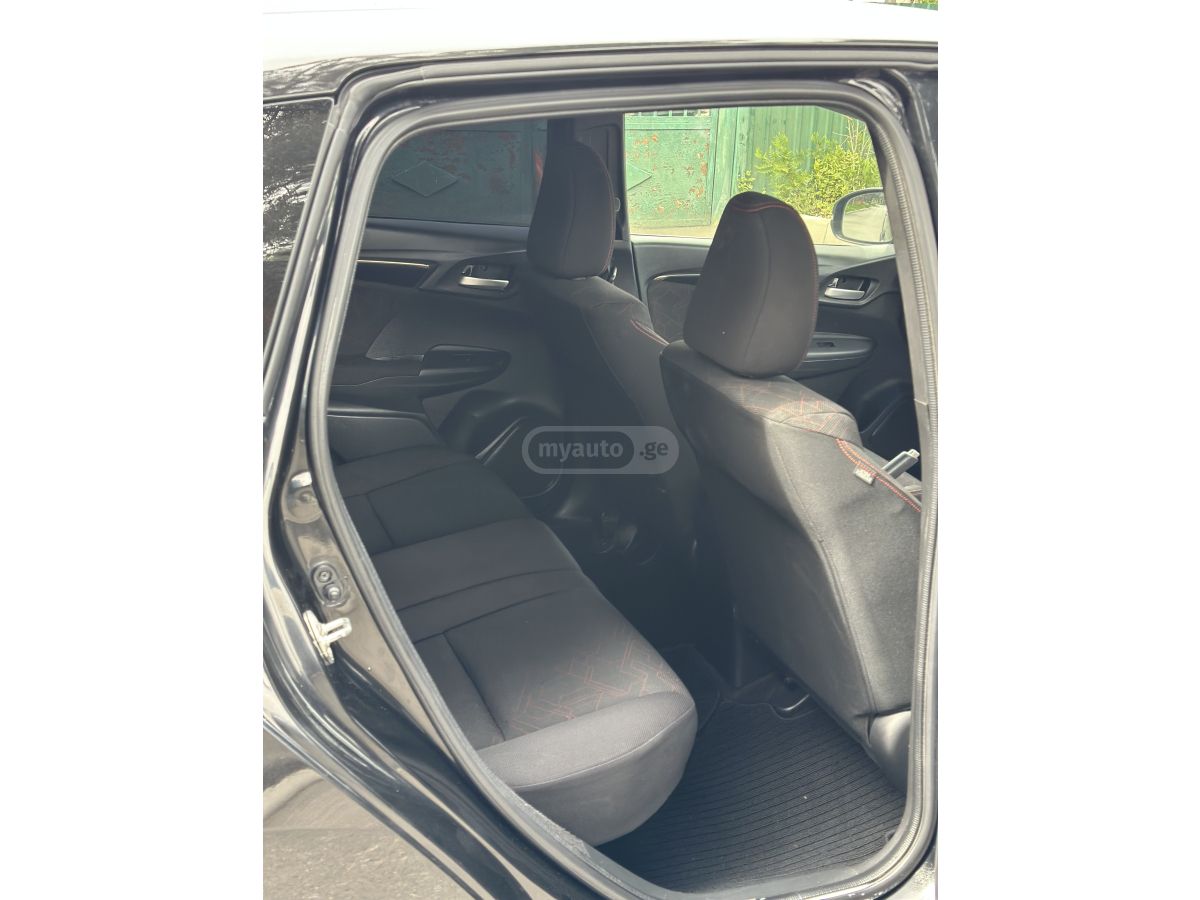 Honda FIT - фото 11