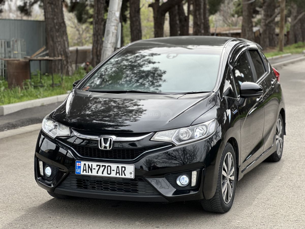 Honda FIT - фото 3