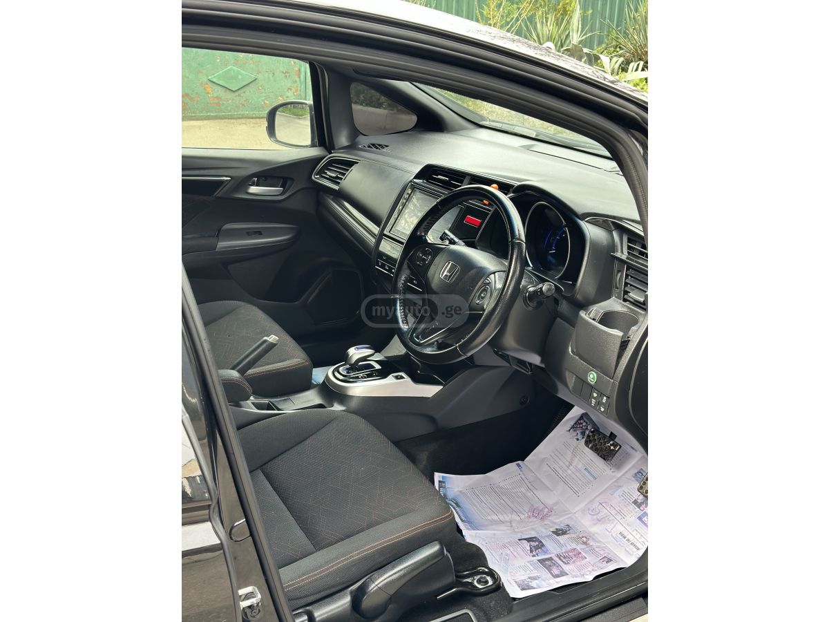 Honda FIT - фото 7