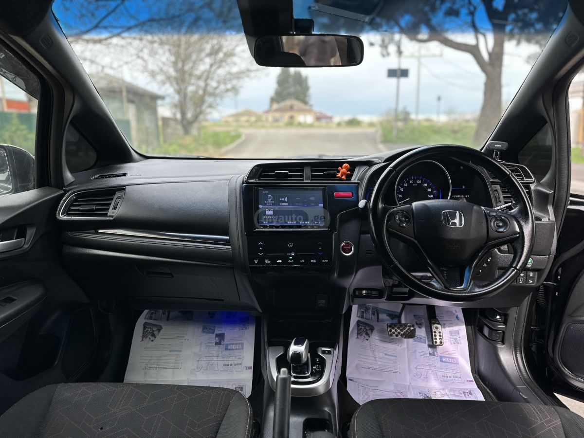 Honda FIT - фото 8