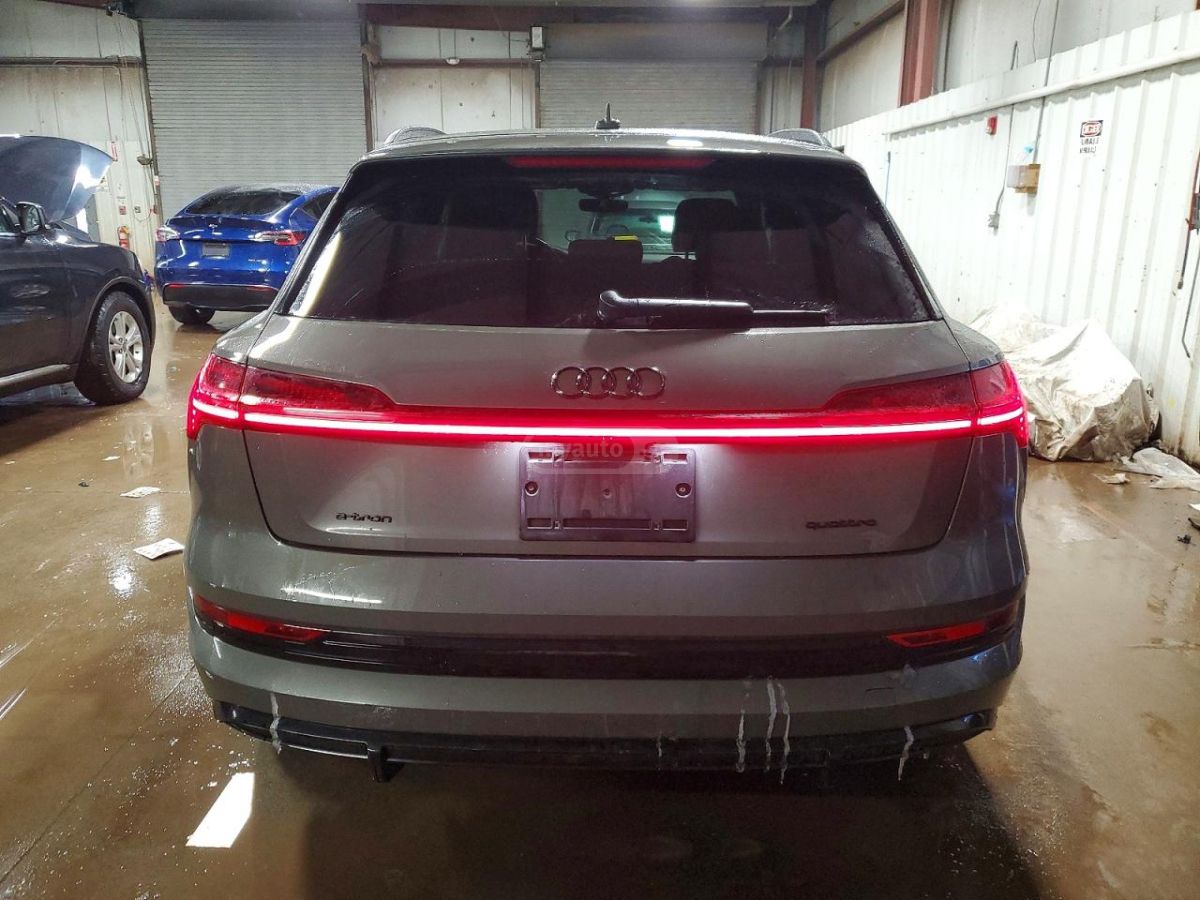 Audi S line Premium 4dr All-Wheel D — миниатюра 6