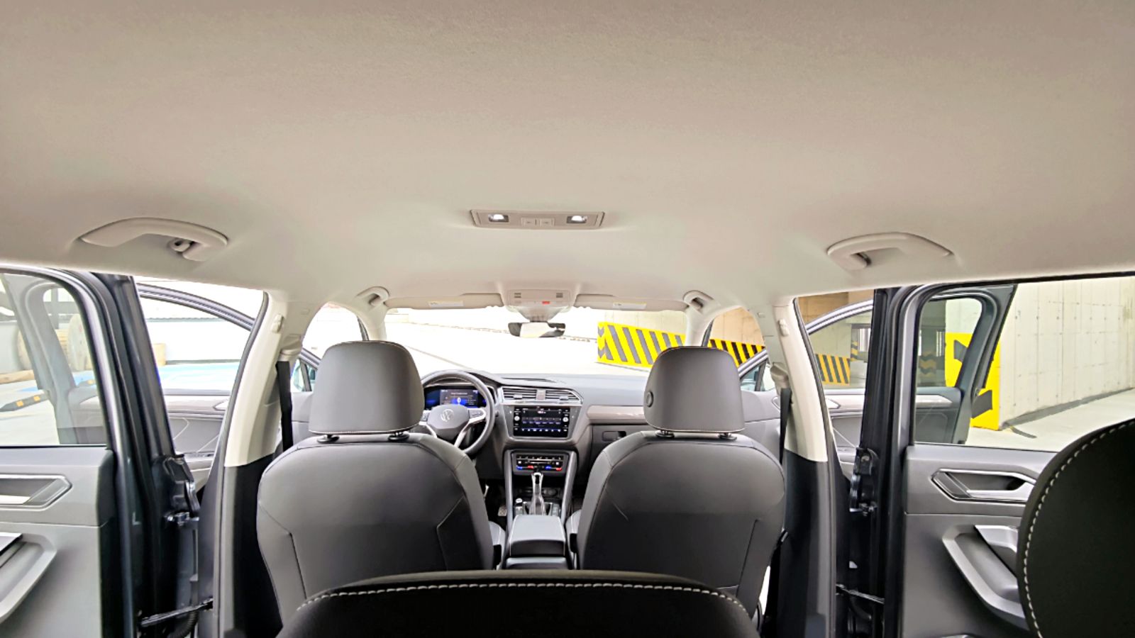 Volkswagen Tiguan - фото 13