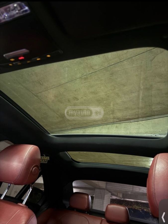 Mercedes-Benz C 300 - фото 11