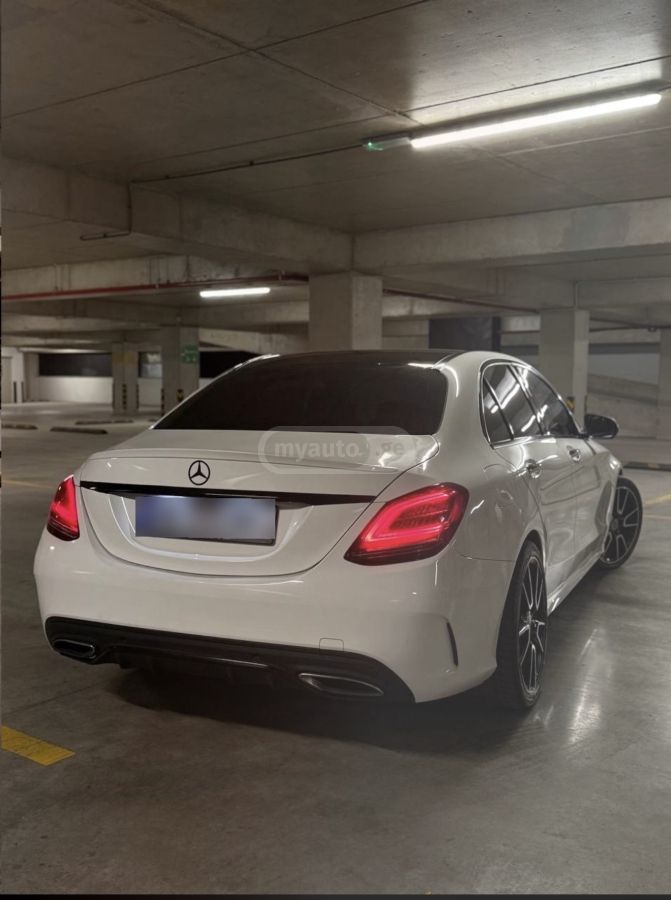 Mercedes-Benz C 300 - фото 3