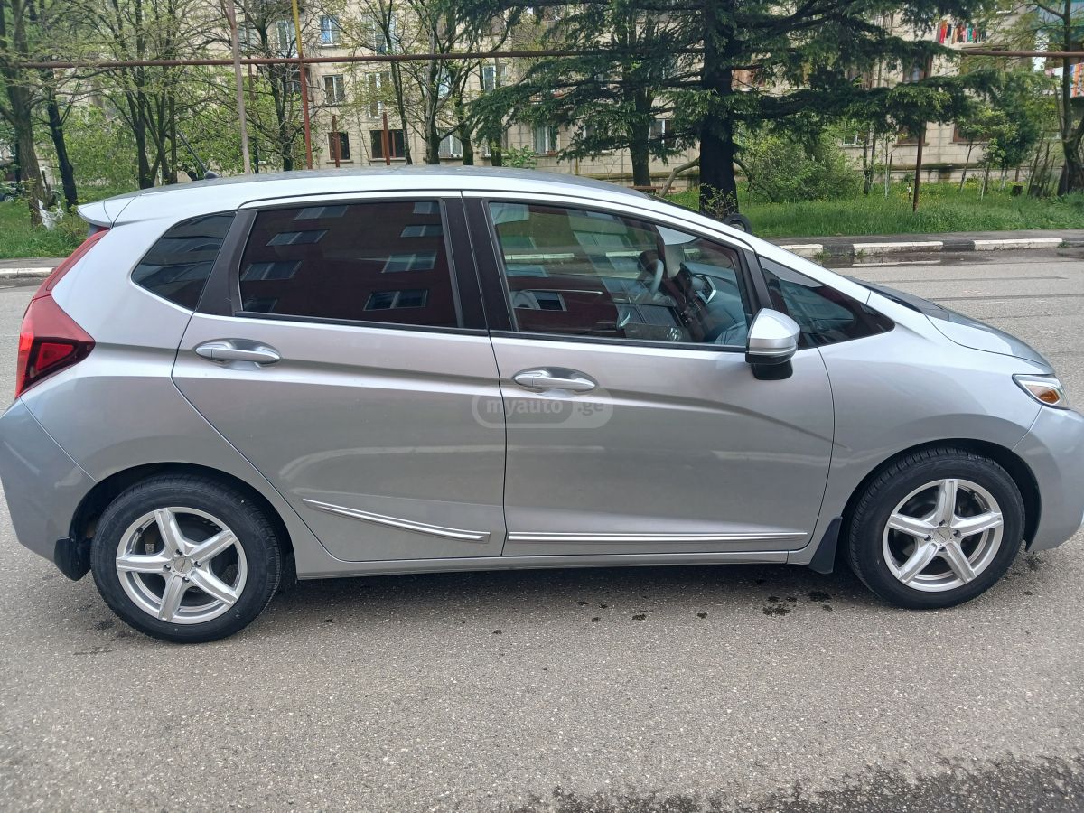 Honda Fit - фото 9