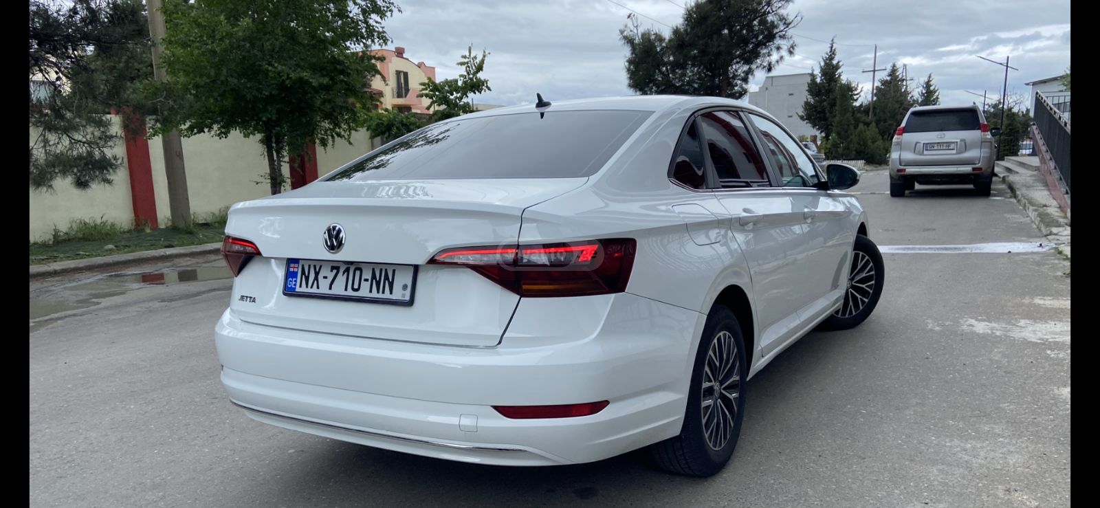 Volkswagen Jetta - фото 4