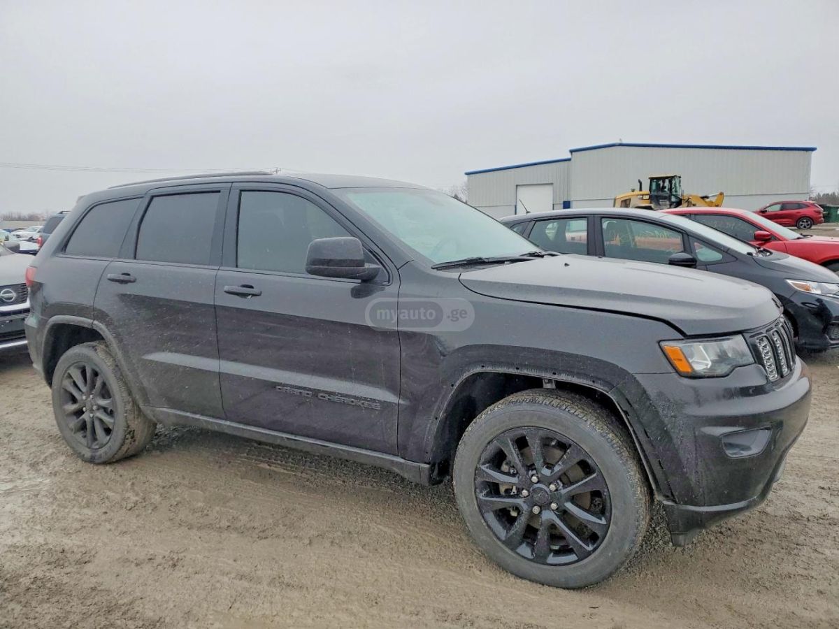 Jeep Grand Cherokee - фото 4