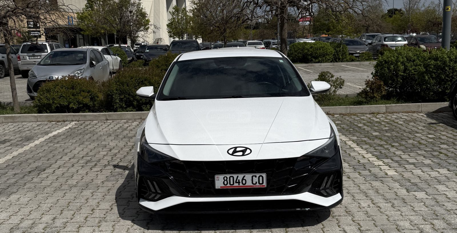 Hyundai Elantra - фото 2