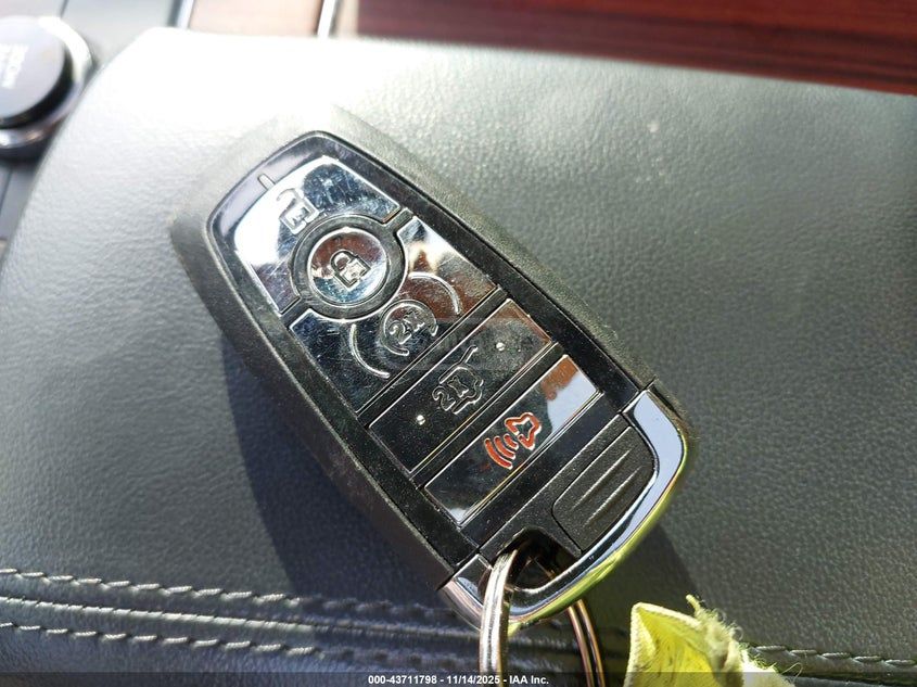 Lincoln Navigator 2023 — миниатюра 10