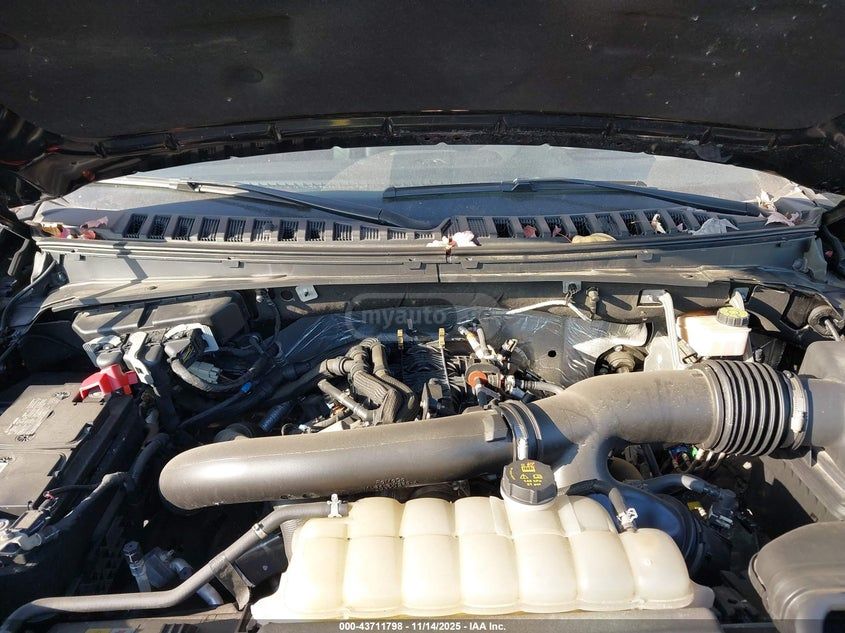 Lincoln Navigator 2023 — миниатюра 9