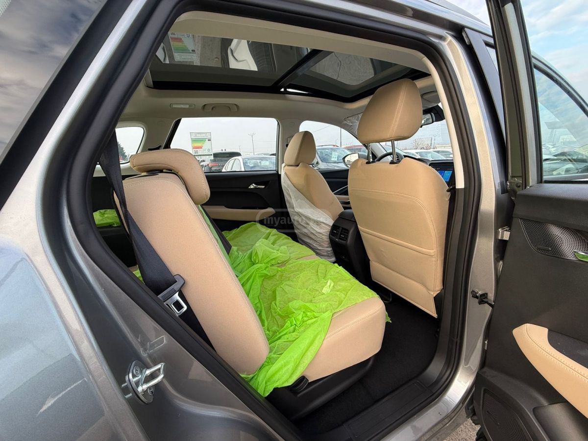 Chevrolet Captiva 2023 — миниатюра 8