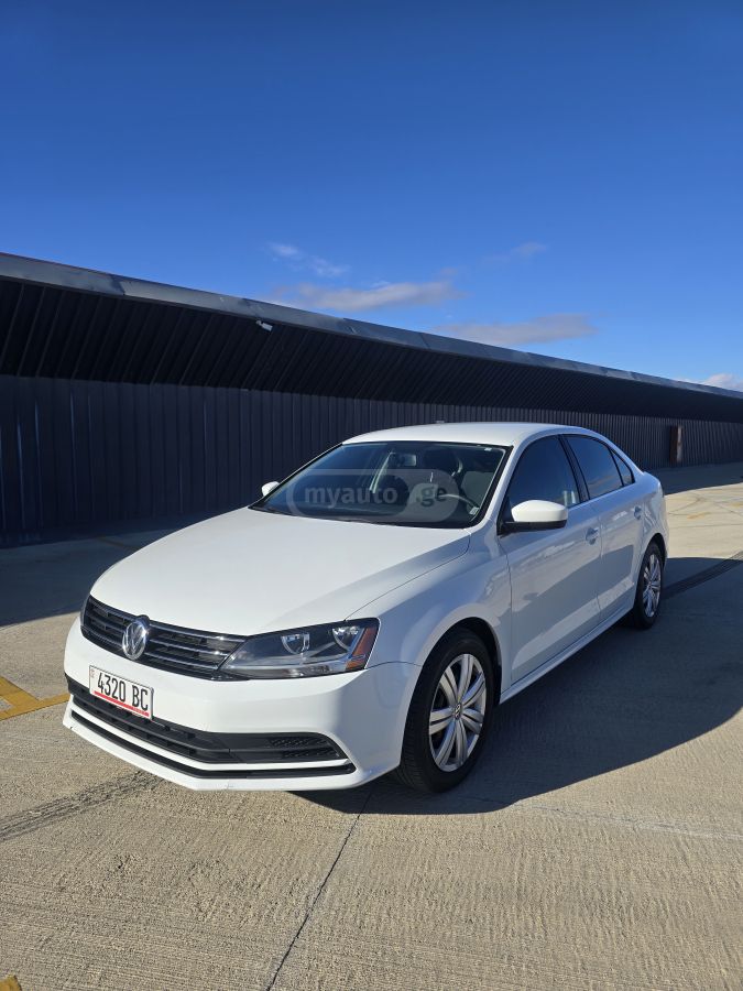 Volkswagen Jetta - фото 2