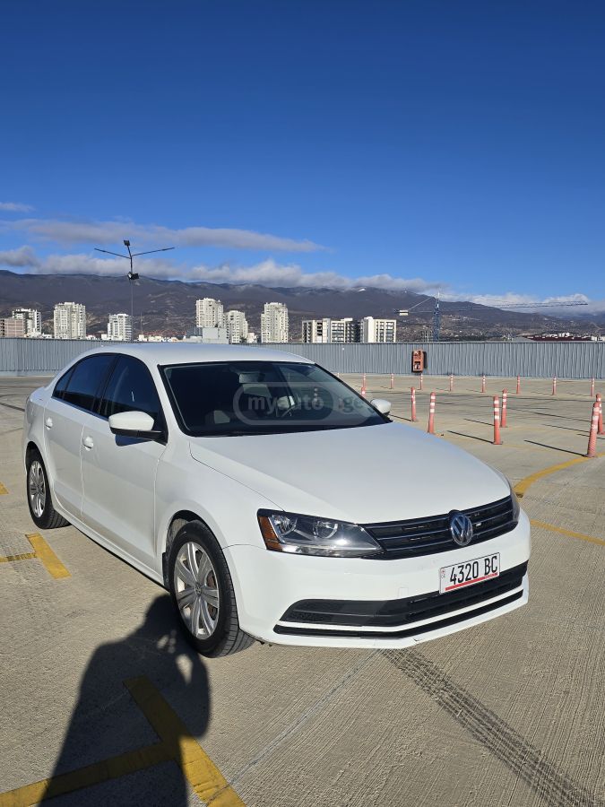 Volkswagen Jetta - фото 3