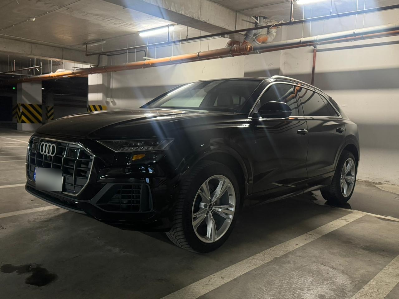 Audi Q8 - фото 1