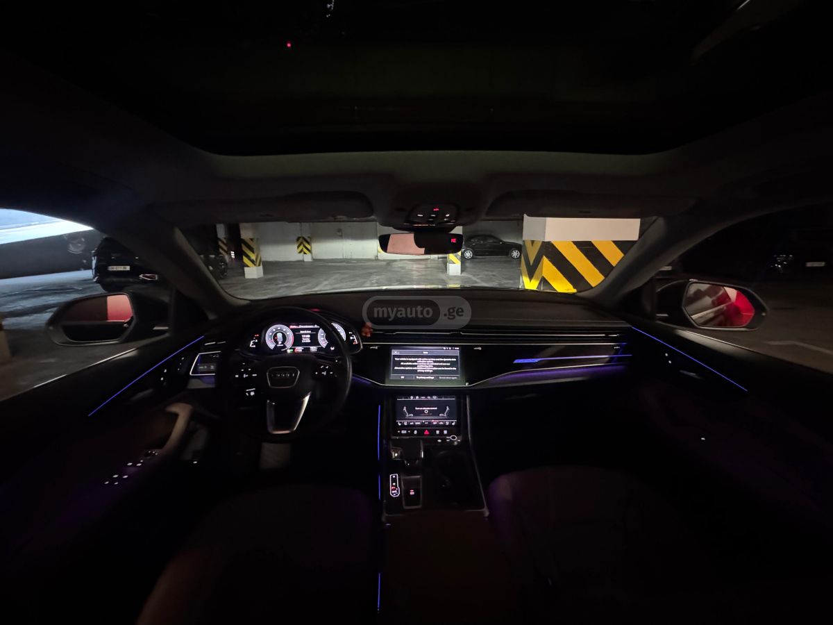 Audi Q8 - фото 4