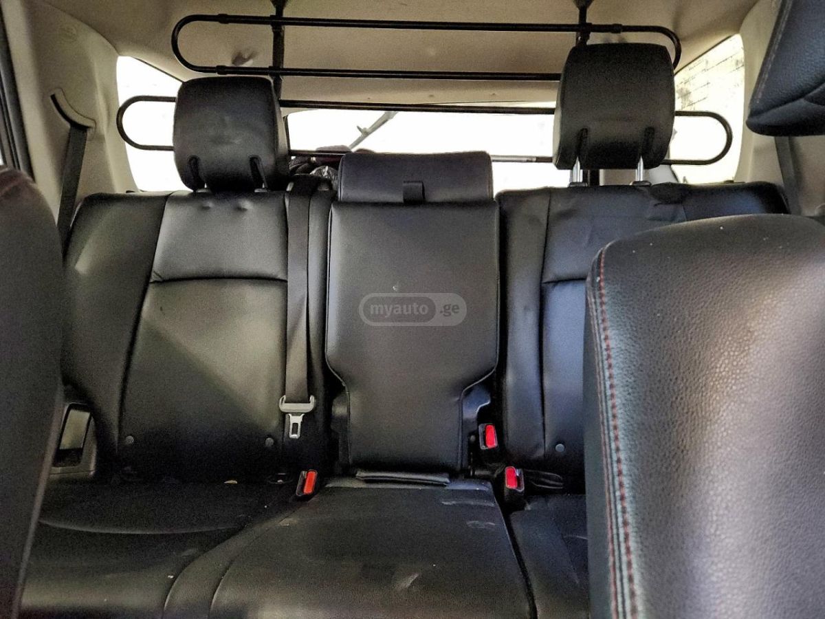 Toyota 4 Runner - фото 10