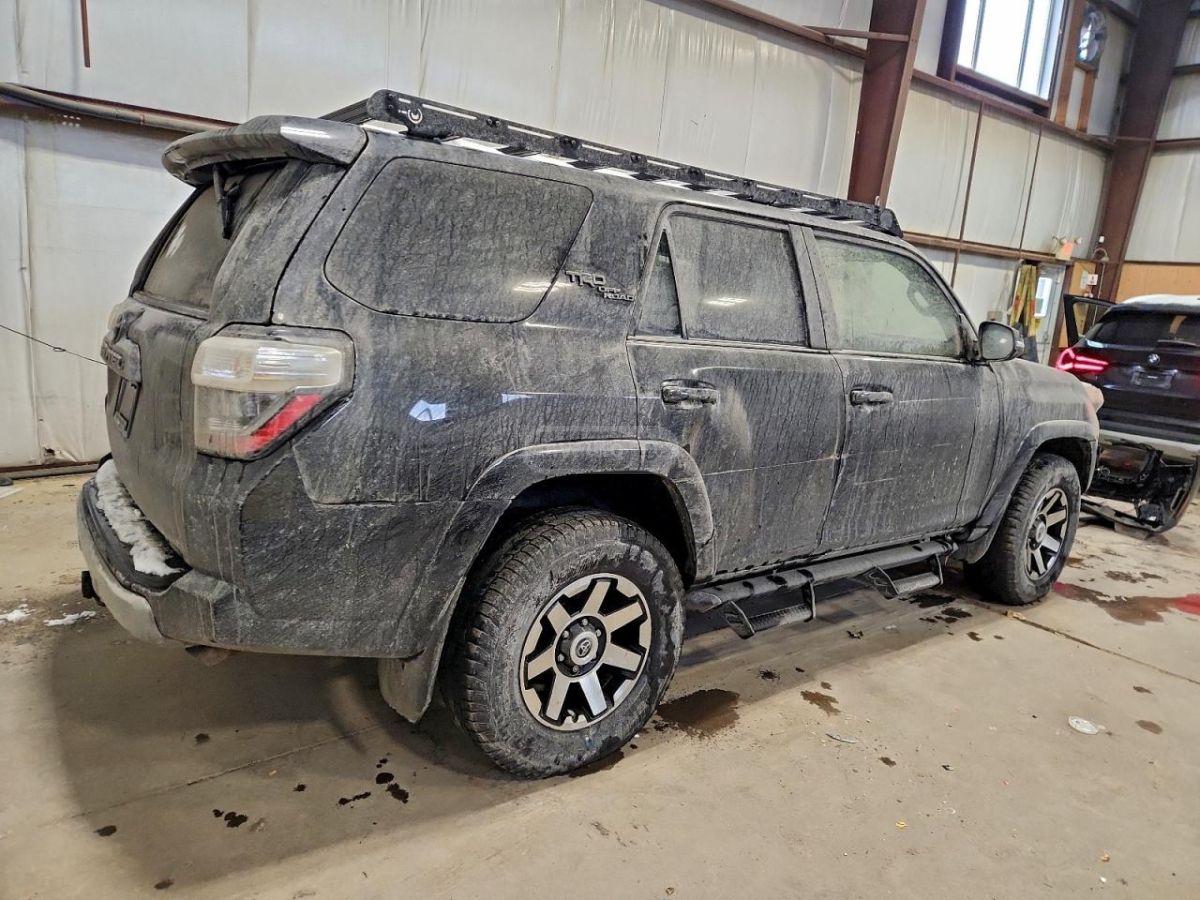 Toyota 4 Runner - фото 3