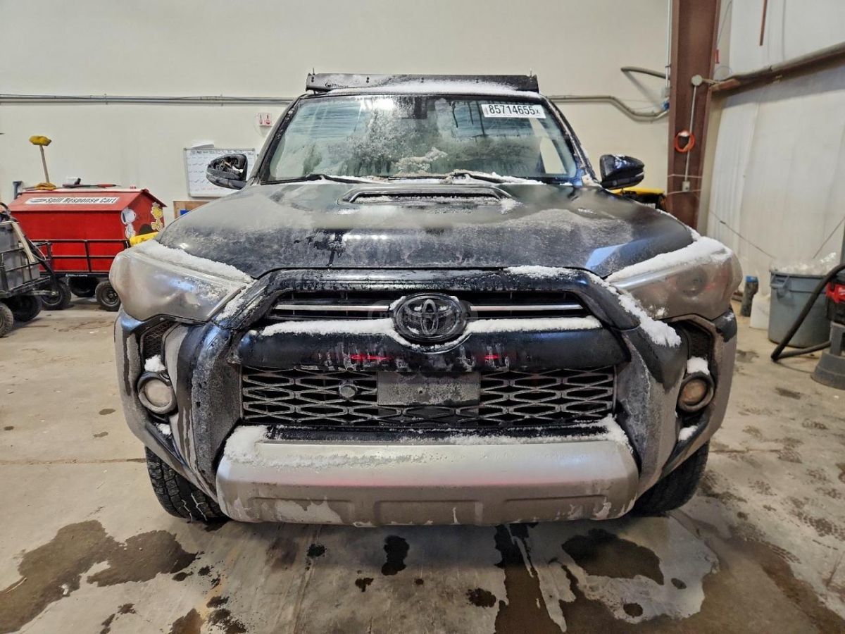 Toyota 4 Runner - фото 5
