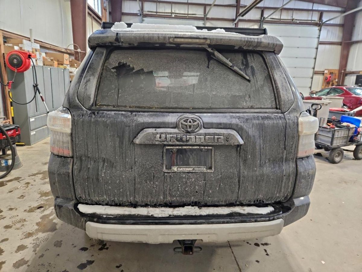 Toyota 4 Runner - фото 6