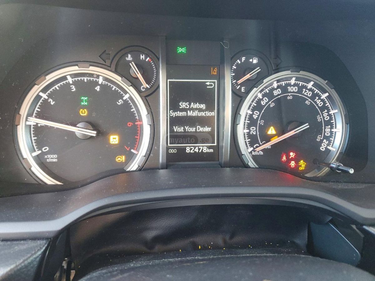 Toyota 4 Runner - фото 9