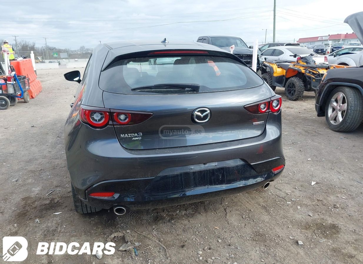 Mazda Mazda 3 - фото 11