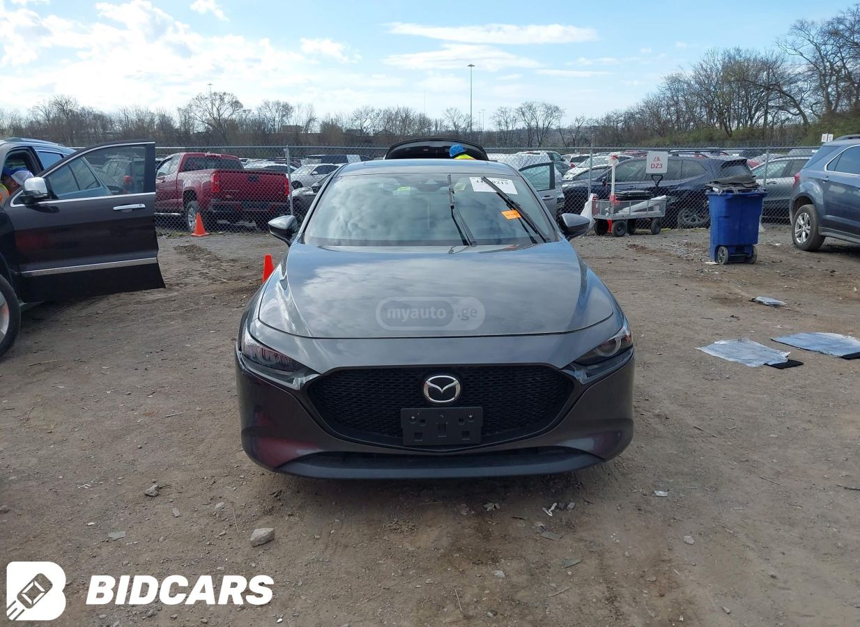 Mazda Mazda 3 - фото 8