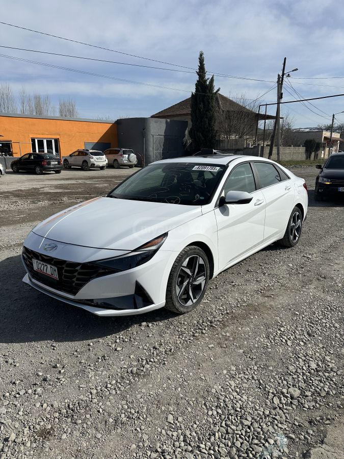 Hyundai Elantra - фото 11