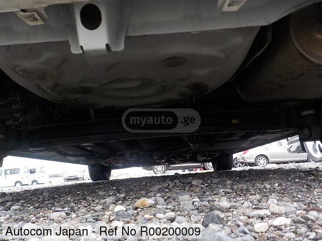 Toyota Sienta - фото 7