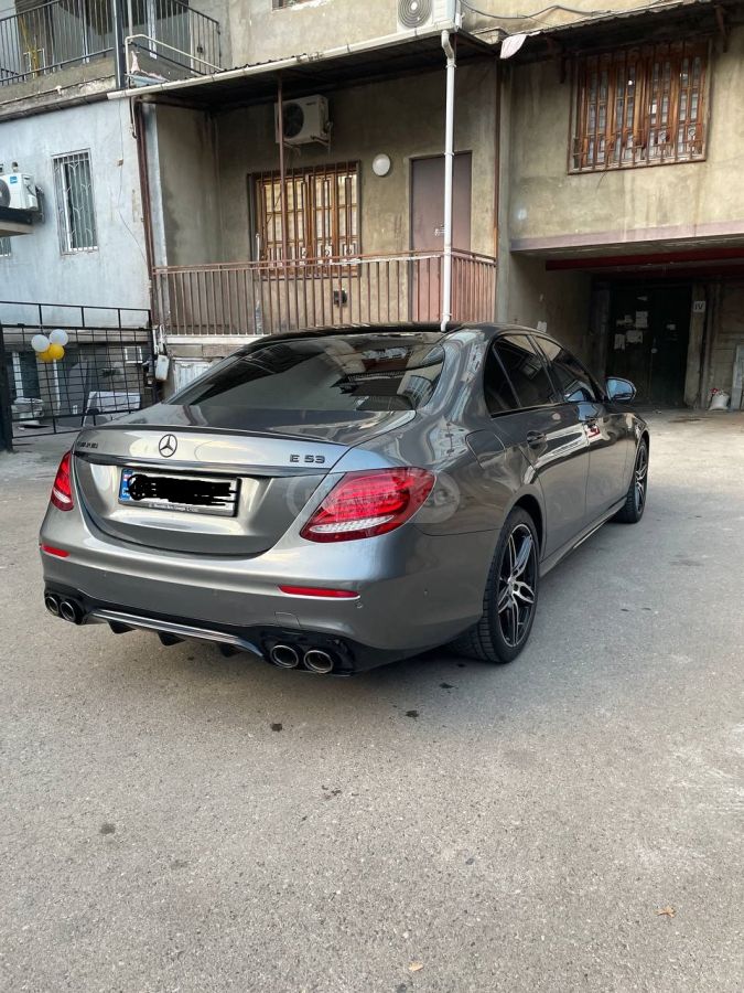 Mercedes-Benz E53 AMG - фото 1