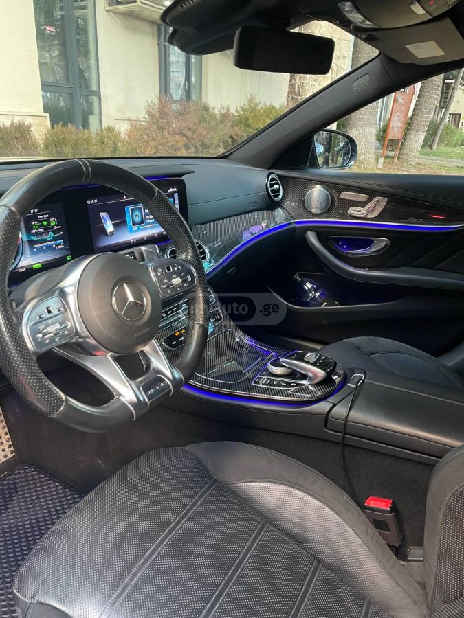 Mercedes-Benz E53 AMG - фото 10