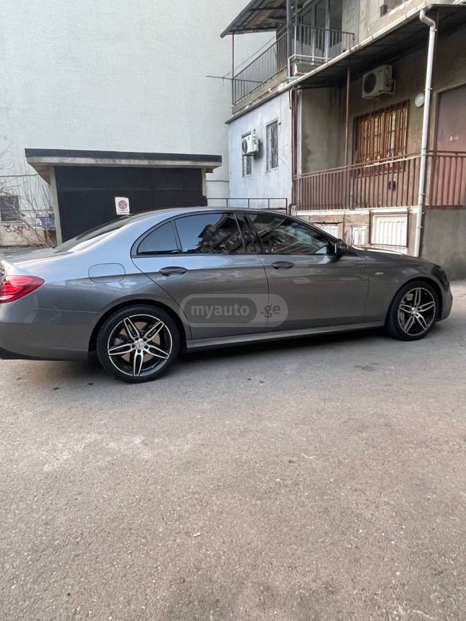 Mercedes-Benz E53 AMG - фото 4