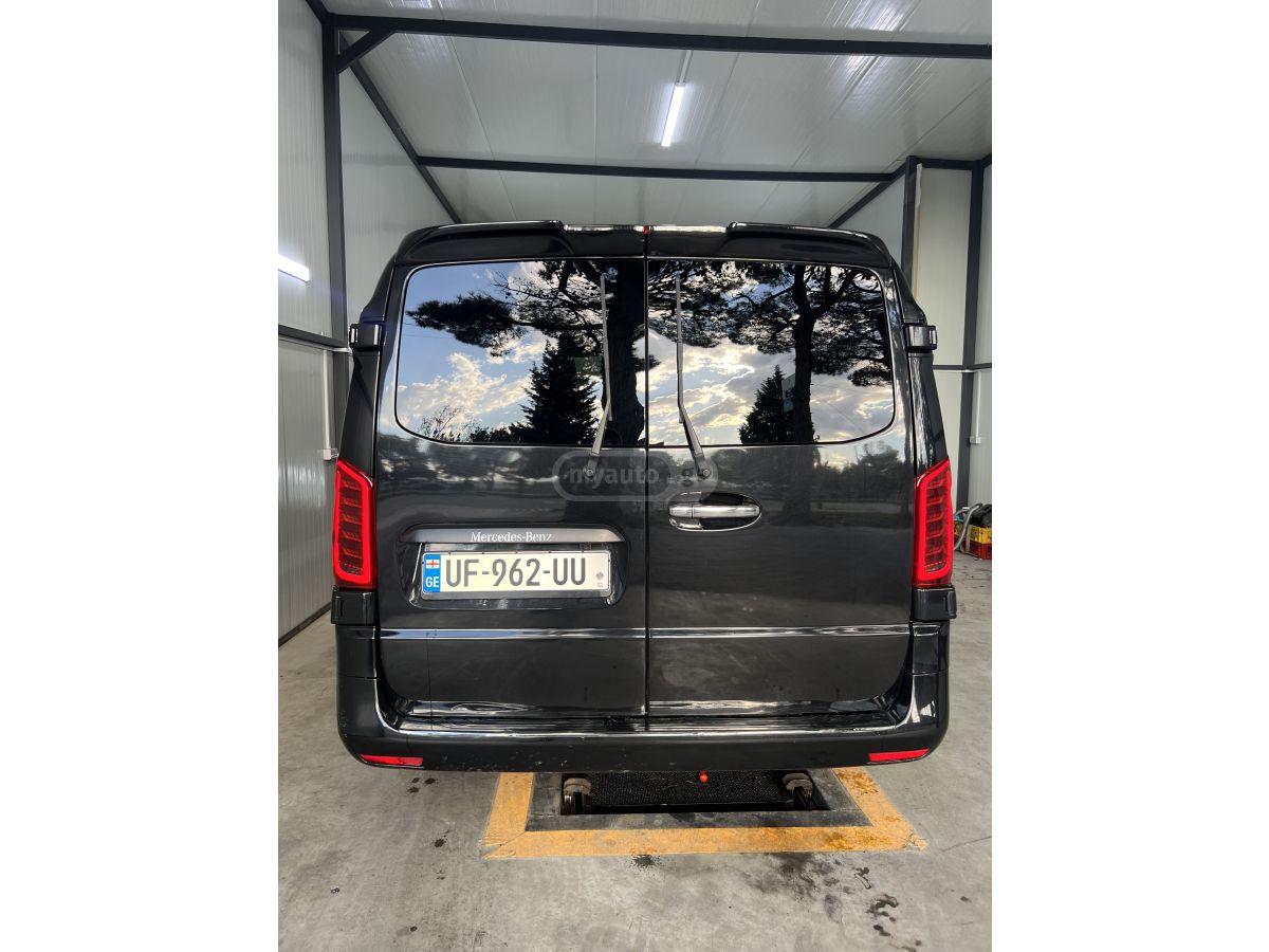 Mercedes-Benz Metris Passenger Van - фото 11
