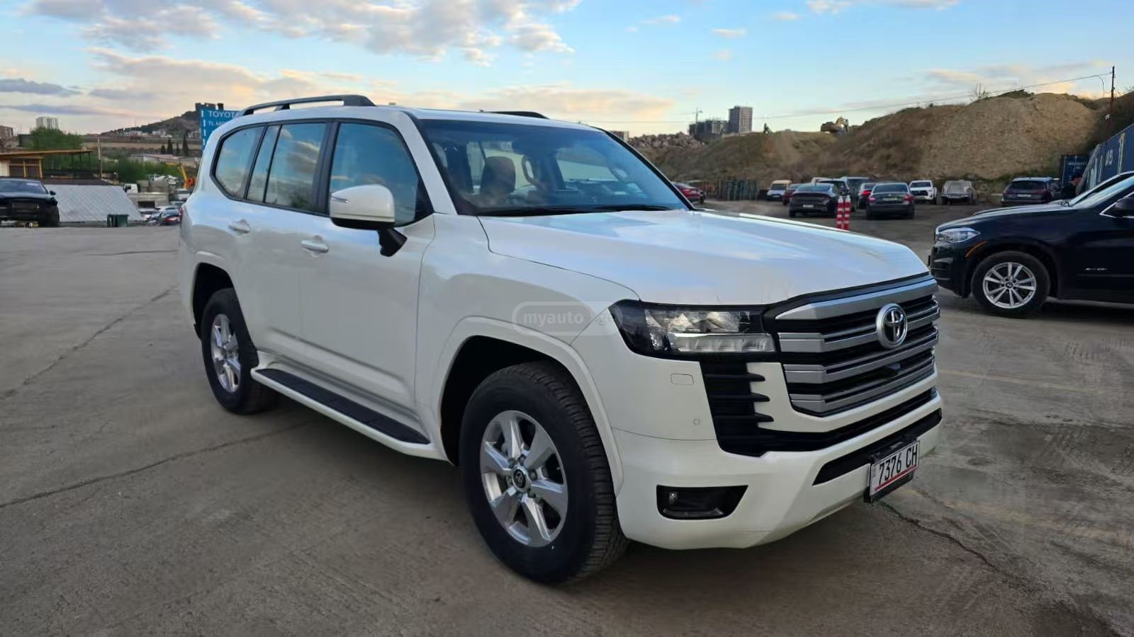 Toyota Land Cruiser - фото 2