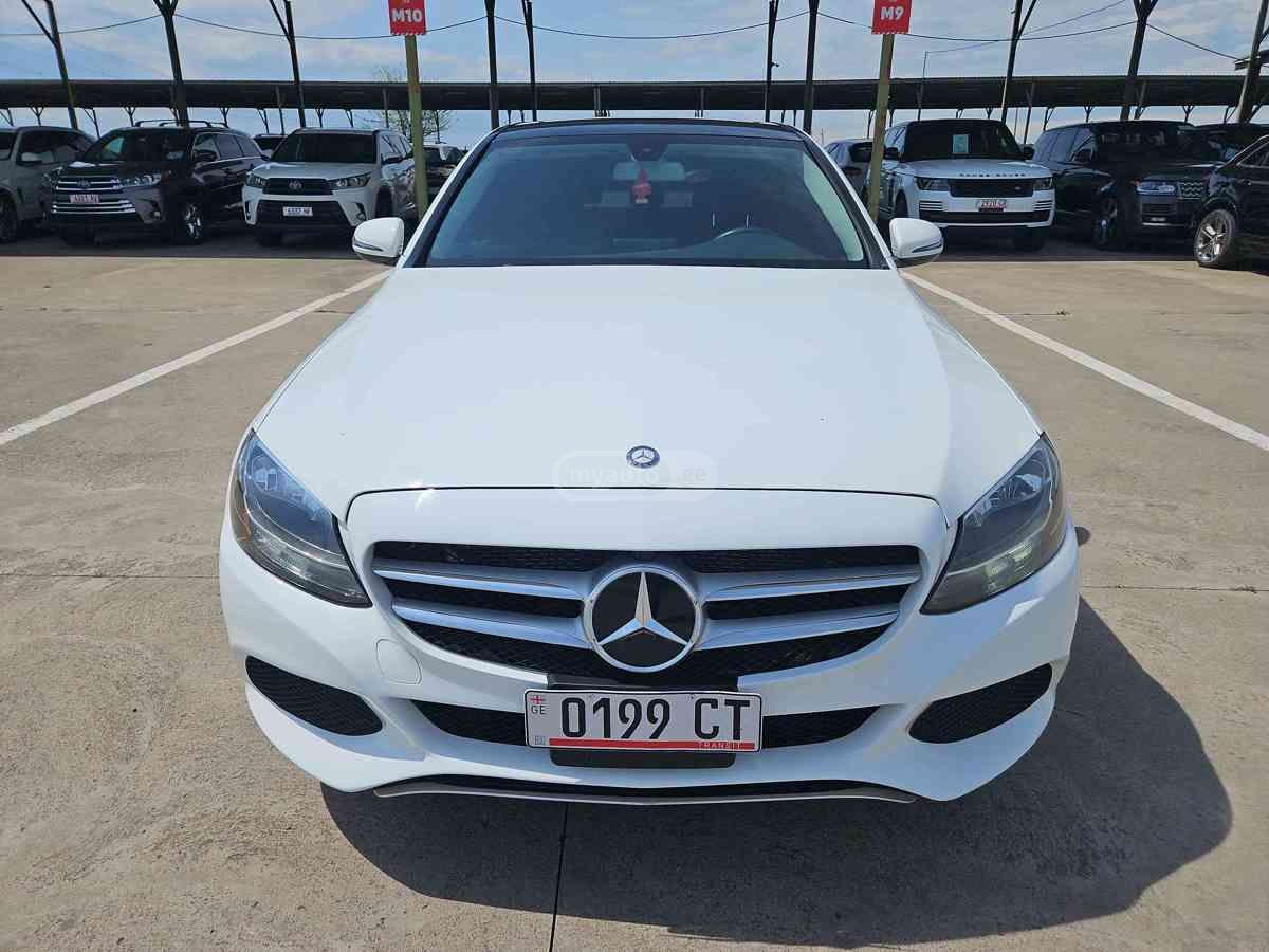 Mercedes-Benz C 350 - фото 2