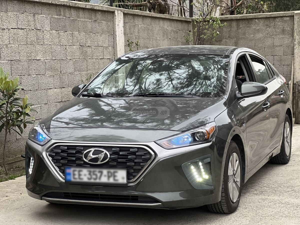 Hyundai Ioniq - фото 3