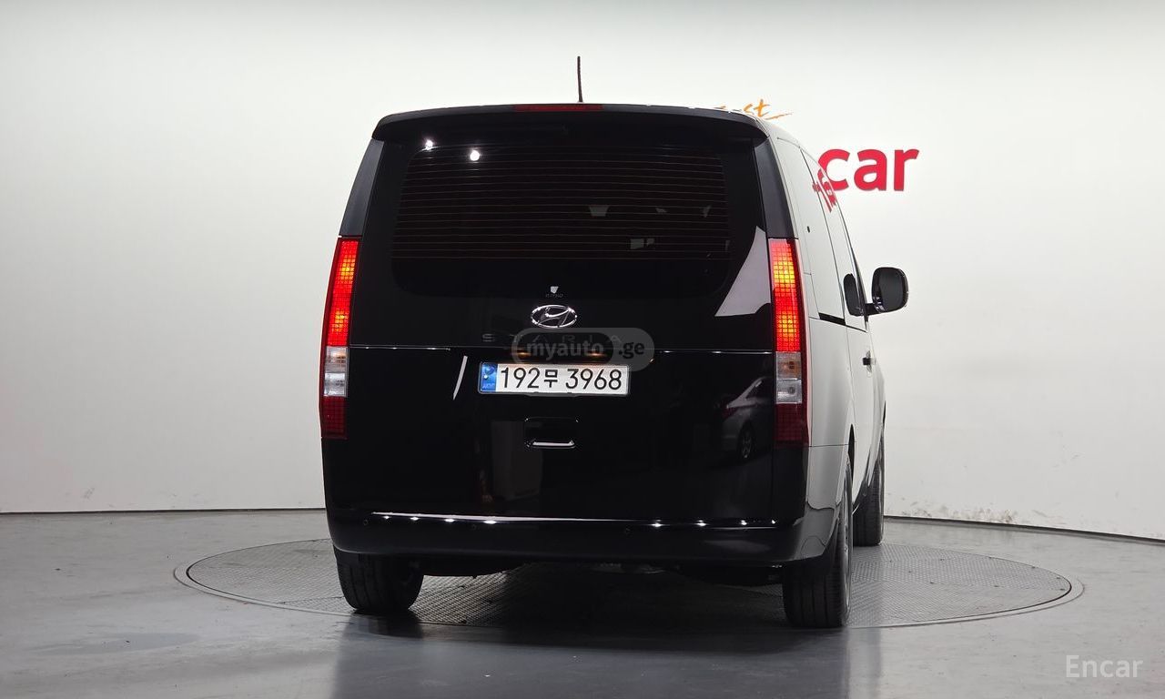 Hyundai Staria - фото 4