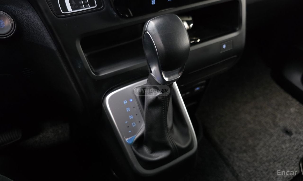Hyundai Staria - фото 9
