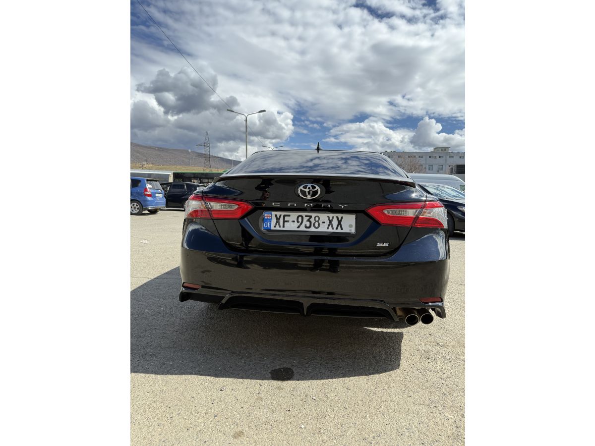 Toyota Camry - фото 6