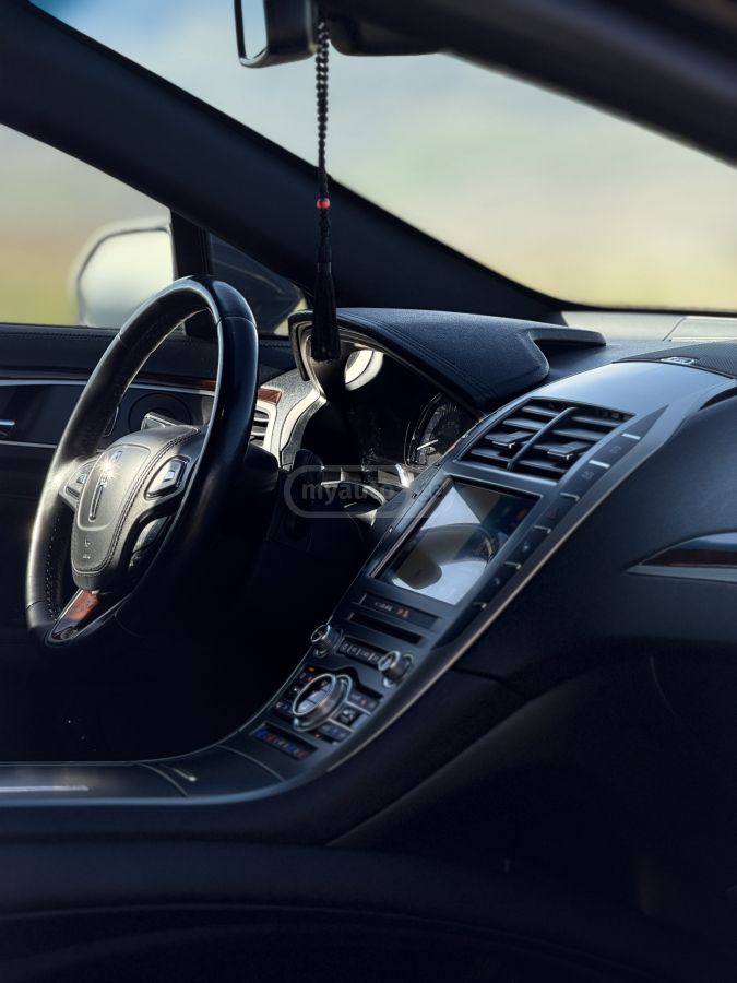 Lincoln MKZ - фото 12
