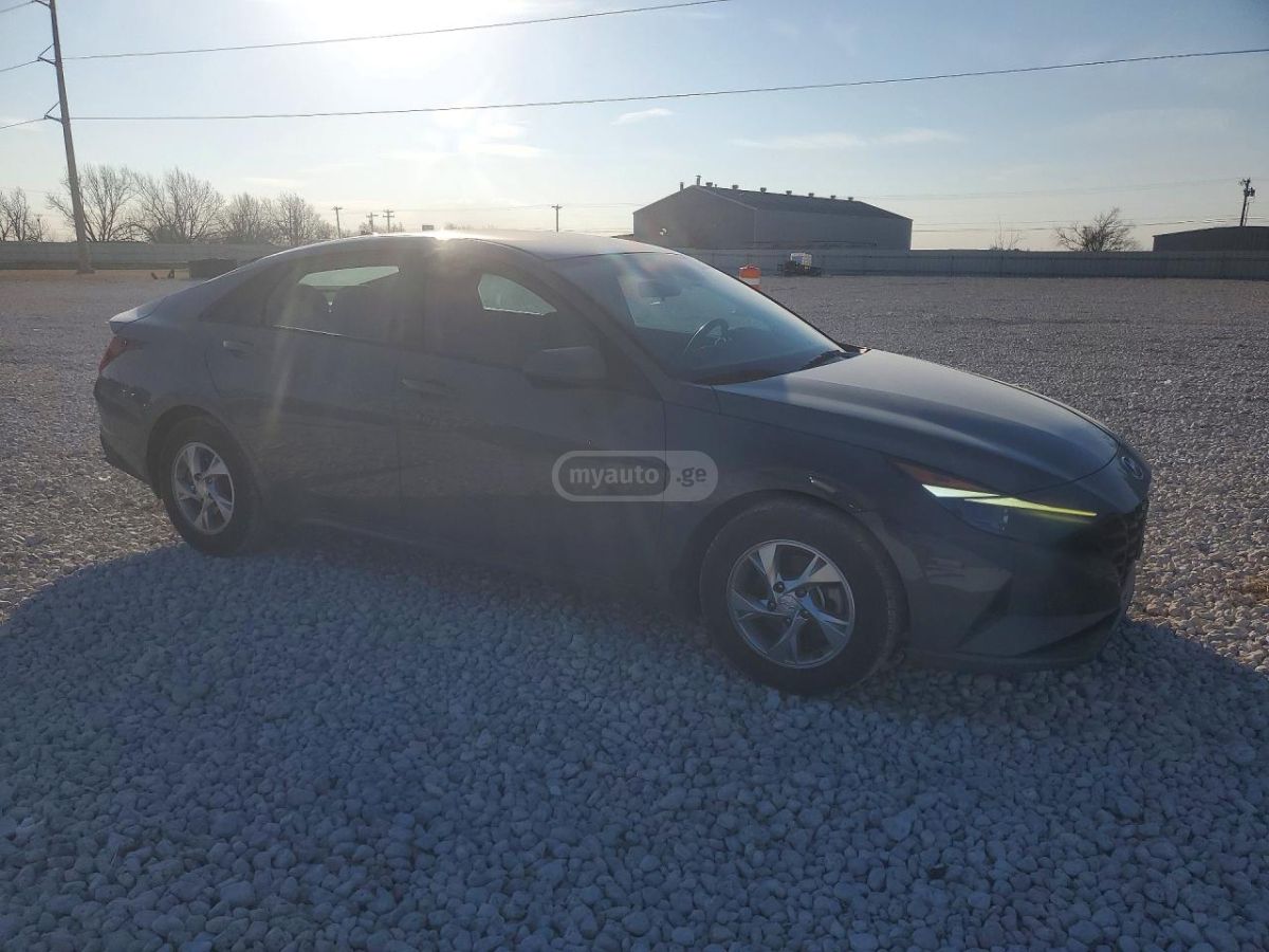 Hyundai SE 4dr Sedan CVT — миниатюра 4