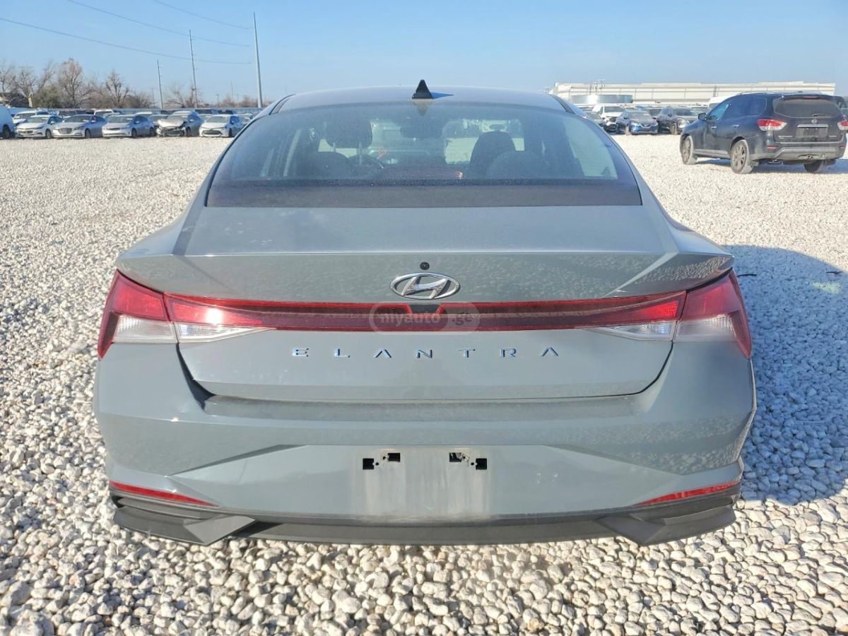 Hyundai SE 4dr Sedan CVT — миниатюра 6