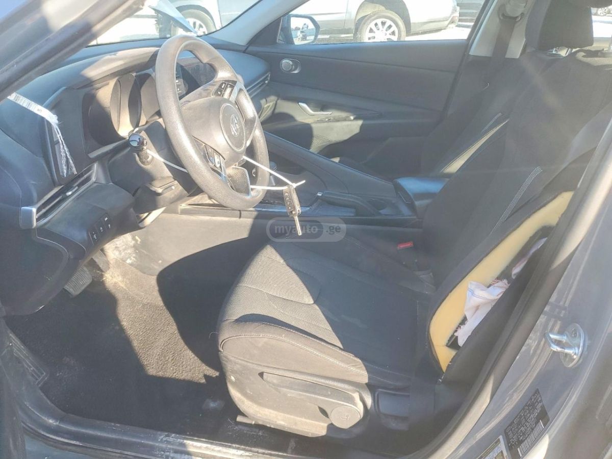 Hyundai SE 4dr Sedan CVT — миниатюра 7