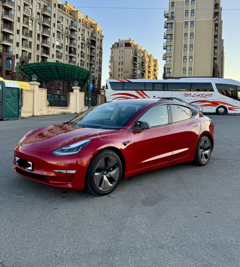 Tesla Model 3 - фото 4