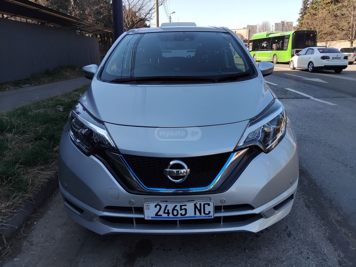 Nissan Note - фото 1