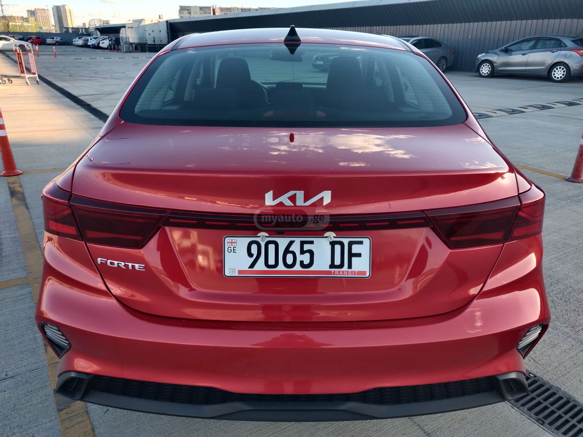 Kia Forte - фото 7